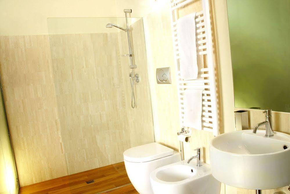 B&B Terres D'Aventure Suites Turin Ngoại thất bức ảnh