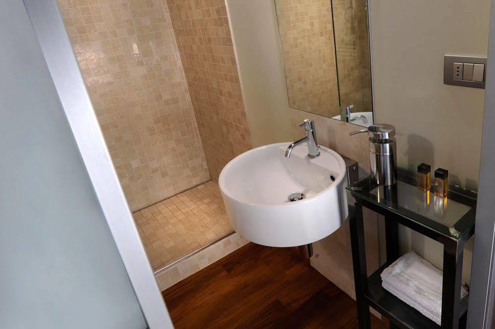 B&B Terres D'Aventure Suites Turin Ngoại thất bức ảnh